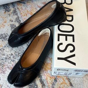 Black Tabjs size 6 1/2